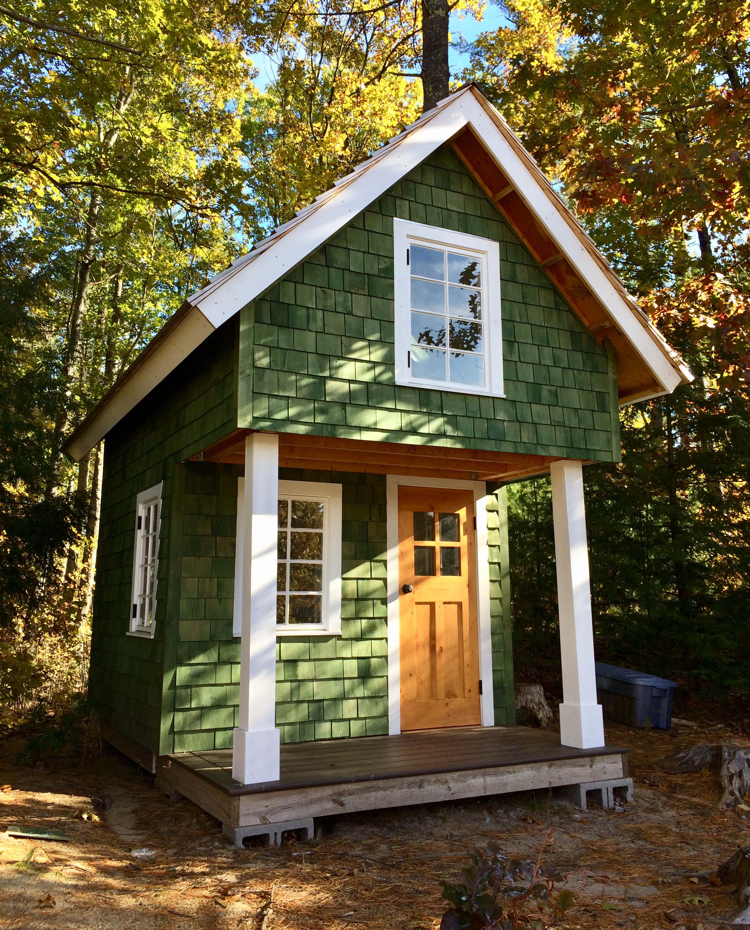 Petite maison de parement en c&egrave;dre